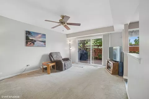 1208 Old Timber Ln, Hoffman Estates, IL 60192 photo 8
