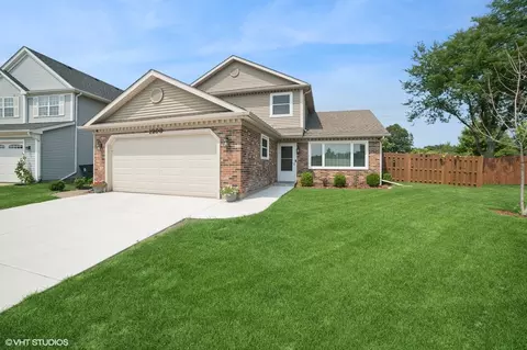 1208 Old Timber Ln, Hoffman Estates, IL 60192