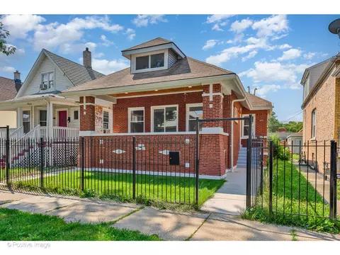 5025 W Superior St, Chicago, IL 60644