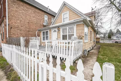 1423 Victoria Ave, North Chicago, IL 60064
