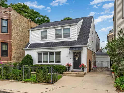 1222 W Lill Ave, Chicago, IL 60614
