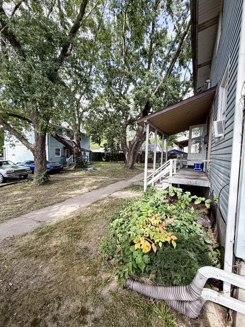Exterior - 2345 E Maple St, Kankakee, IL 60901 photo 4 of 5
