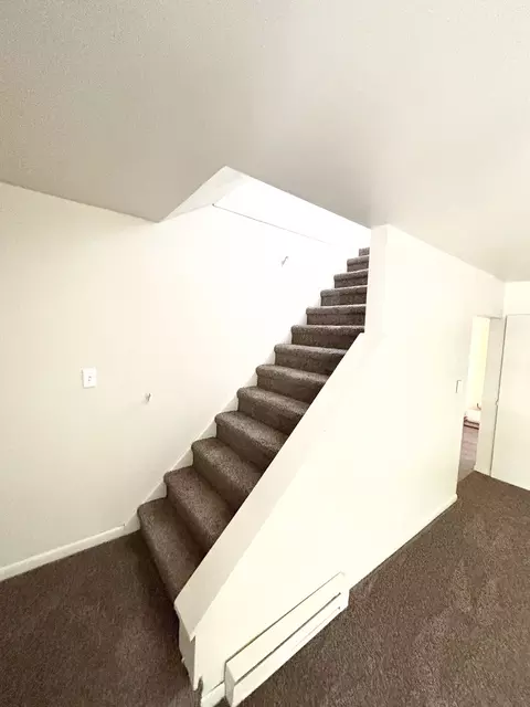 Entry Way - 2345 E Maple St, Kankakee, IL 60901 photo 1 of 1