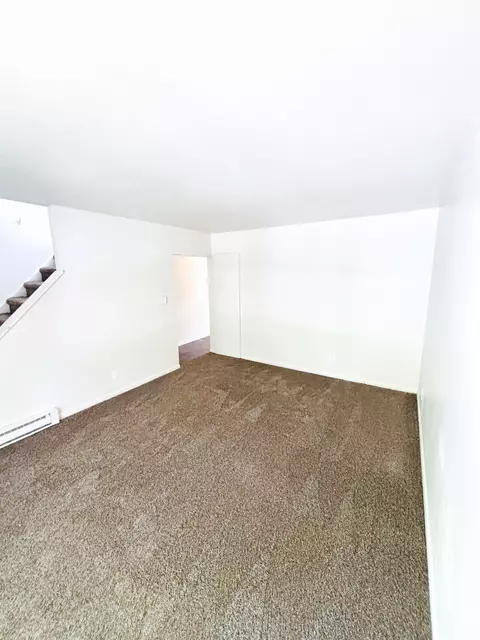 Living - 2345 E Maple St, Kankakee, IL 60901 photo 1 of 1