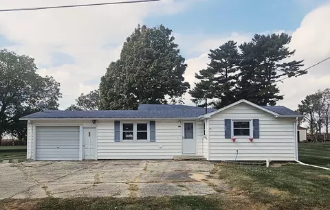 213 Cochran Ave, Milledgeville, IL 61051