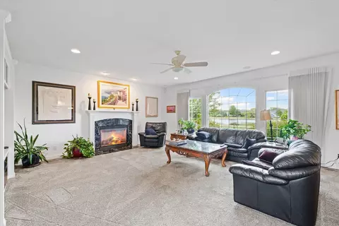 2710 Windward Blvd, Champaign, IL 61821 photo 8