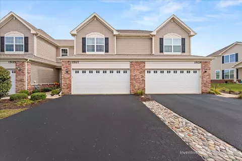 15127 W Quincy Cir, Manhattan, IL 60442