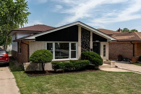 15709 Maryland Ave, Dolton, IL 60419