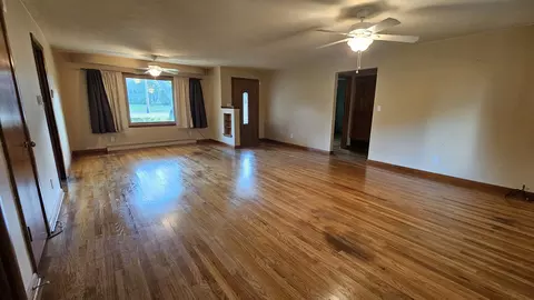 13658 E Flagg Rd, Rochelle, IL 61068 photo 8