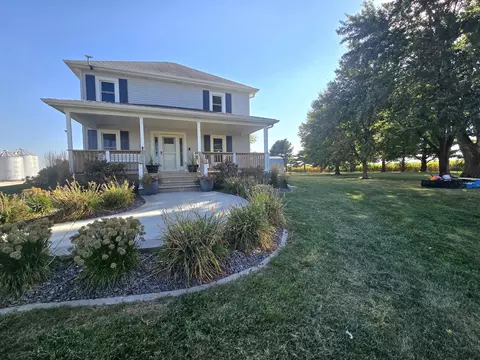 523 E 2900 N Rd, Clifton, IL 60927
