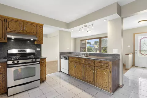 Kitchen - 8225 Beloit Ave, Bridgeview, IL 60455 photo 1 of 2