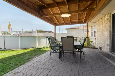 Exterior - 8225 Beloit Ave, Bridgeview, IL 60455 photo 2 of 4
