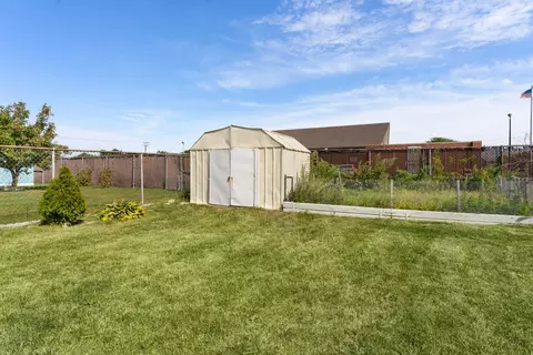 Exterior - 8225 Beloit Ave, Bridgeview, IL 60455 photo 4 of 4