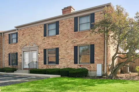 1817 Sessions Walk, Hoffman Estates, IL 60169