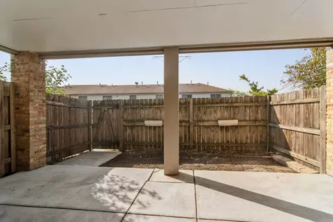 Exterior - 1817 Sessions Walk, Hoffman Estates, IL 60169 photo 2 of 3
