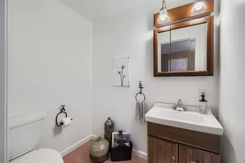 Bath - 231 E Shannon St, Elburn, IL 60119 photo 1 of 3
