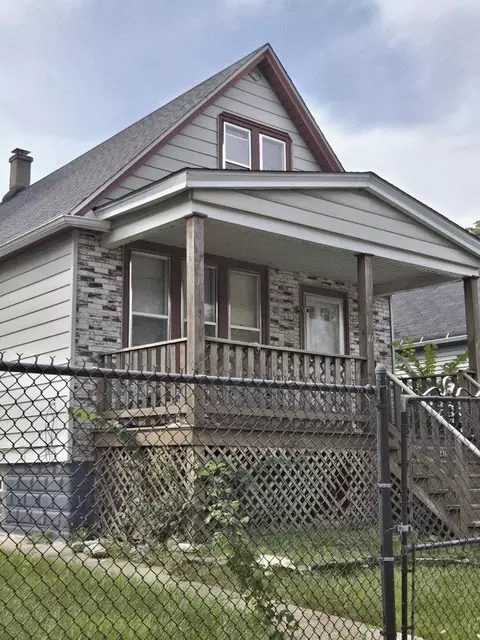 41 E 102nd Pl, Chicago, IL 60628 photo 1