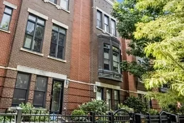 835 W 14th Pl, Chicago, IL 60608
