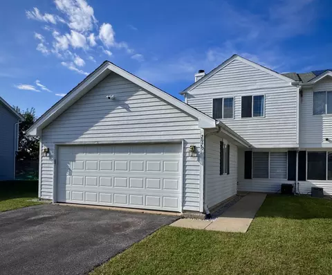 2970 Dorothy Dr, Aurora, IL 60504