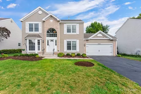 3965 Peartree Dr, Lake In The Hills, IL 60156