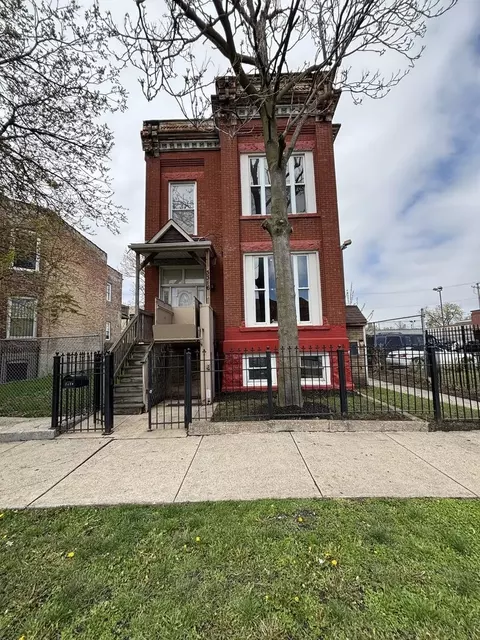 3316 W Maypole Ave, Chicago, IL 60624