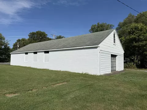 000 E Waupansie St, Dwight, IL 60420 photo 2