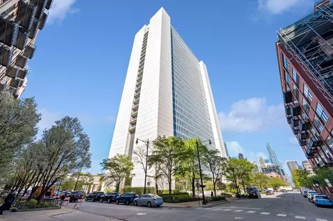 500 W Superior St #1309, Chicago, IL 60654