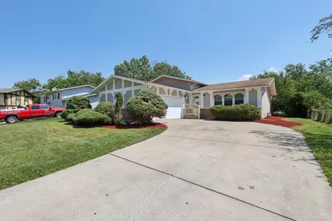 18853 Cedar Ct, Country Club Hills, IL 60478