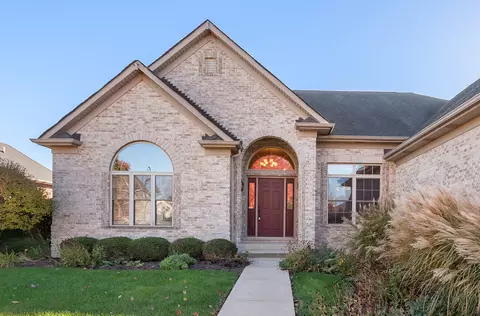 24563 River Crossing Dr, Shorewood, IL 60404