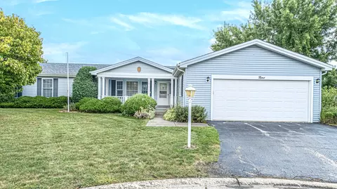 9 Derby Ct, Grayslake, IL 60030