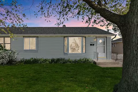 4133 Southwest Hwy, Hometown, IL 60456