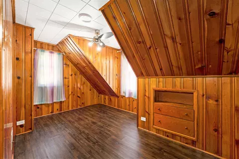 Bedroom - 18302 Roy St, Lansing, IL 60438 photo 4 of 4