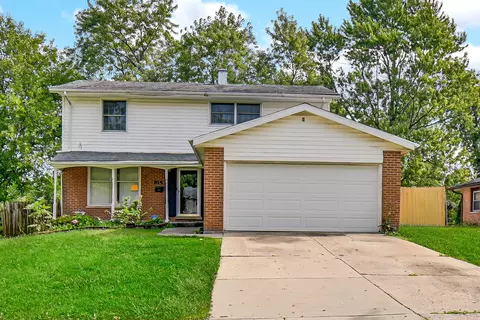 815 Blackhawk Dr, University Park, IL 60484