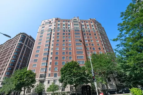 3800 N Lake Shore Dr #12A, Chicago, IL 60613