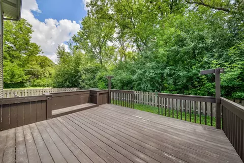 Exterior - 339 Windsor Dr, Bartlett, IL 60103 photo 2 of 3