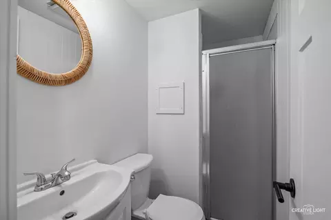 Bath - 3515 Walleye Rd, Morris, IL 60450 photo 1 of 2