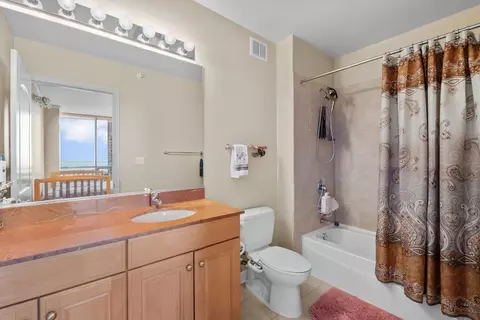 420 E Waterside Dr #1814, Chicago, IL 60601 photo 15