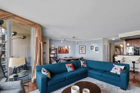 420 E Waterside Dr #1814, Chicago, IL 60601 photo 5