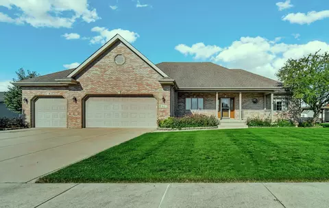 617 Fawn Cir, Lowell, IN 46356