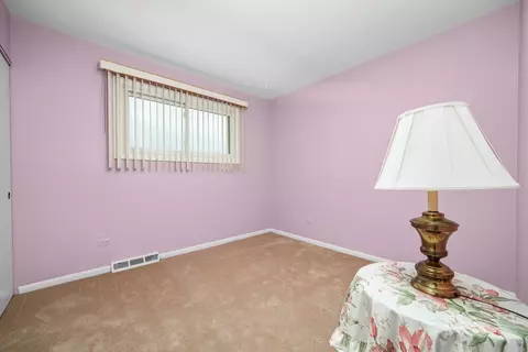 Bedroom - 7721 Normandy Ave, Burbank, IL 60459 photo 8 of 9