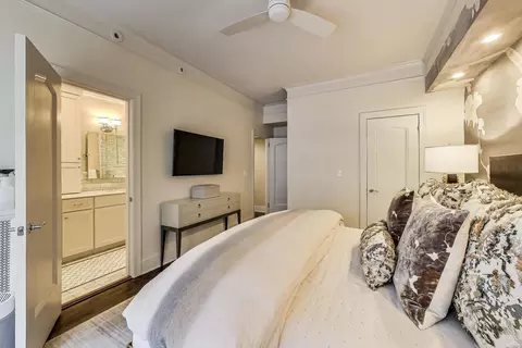 Bedroom - 220 E Walton Pl #5E, Chicago, IL 60611 photo 3 of 7