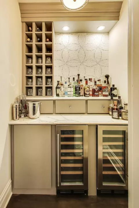 Other - 220 E Walton Pl #5E, Chicago, IL 60611 photo 2 of 5