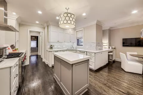 Kitchen - 220 E Walton Pl #5E, Chicago, IL 60611 photo 1 of 4