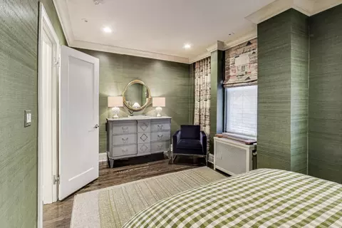 Bedroom - 220 E Walton Pl #5E, Chicago, IL 60611 photo 7 of 7