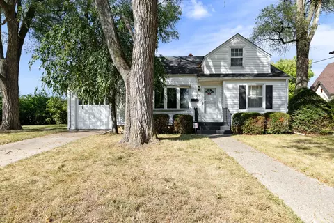 1603 Macarthur Dr, Rockford, IL 61108