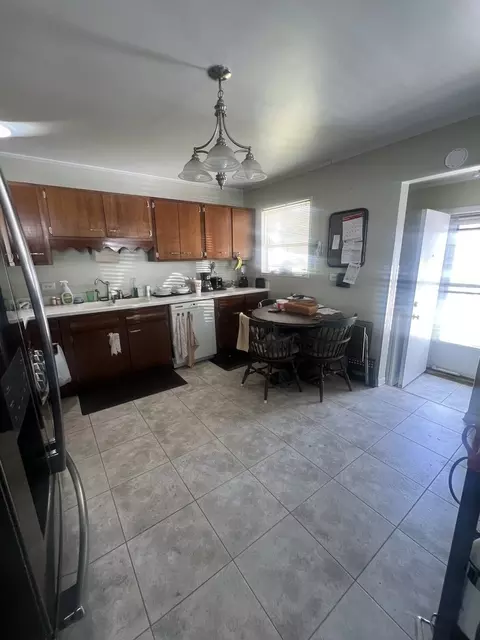 2201 Wren Ln, Rolling Meadows, IL 60008 photo 4