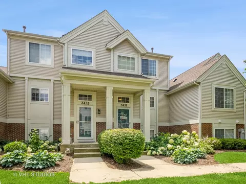 Exterior - 2437 Daybreak Ct #2437, Elgin, IL 60123 photo 3 of 3