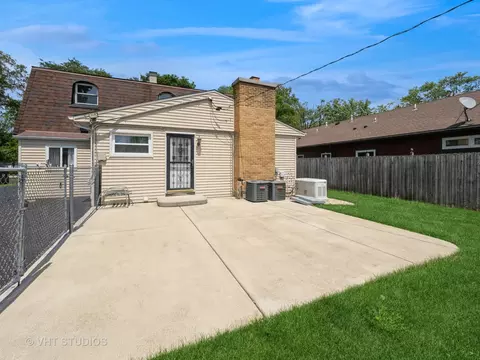 2207 Eastman St, Rolling Meadows, IL 60008 photo 21