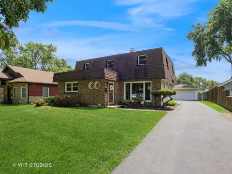 2207 Eastman St, Rolling Meadows, IL 60008 photo 2