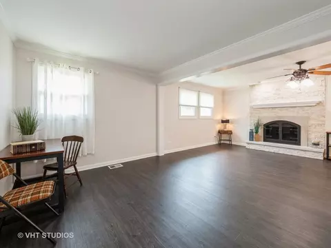 2207 Eastman St, Rolling Meadows, IL 60008 photo 8